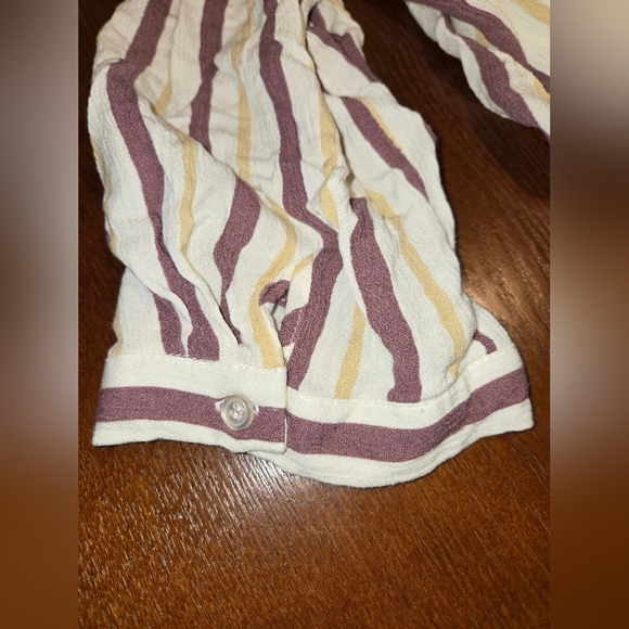 Market & Spruce White Tan Maroon Women's Large Button Up - Picture 7 of 7